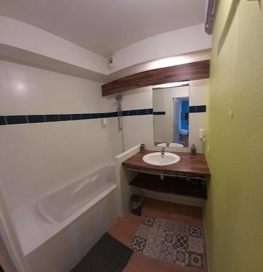 Апартаменты Appartement De L'Isard Bleu, Dans Residence De Tourisme 3 Etoiles Лурд